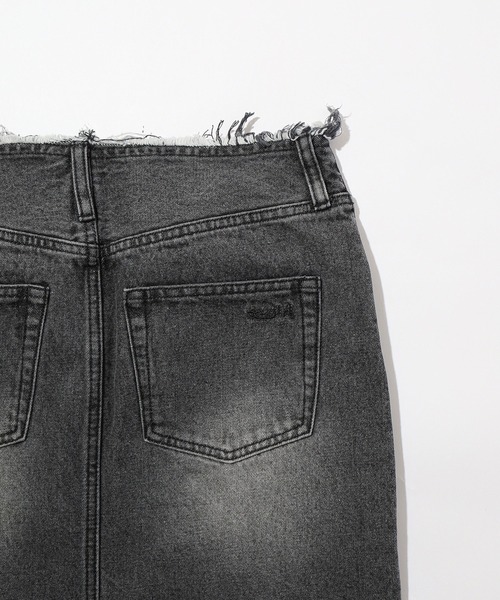 X-girl（エックスガール）の「RIPPED DENIM SKIRT（デニムスカート・レディース・ブラック/ライトインディゴブルー・S/M）」の16枚目の写真