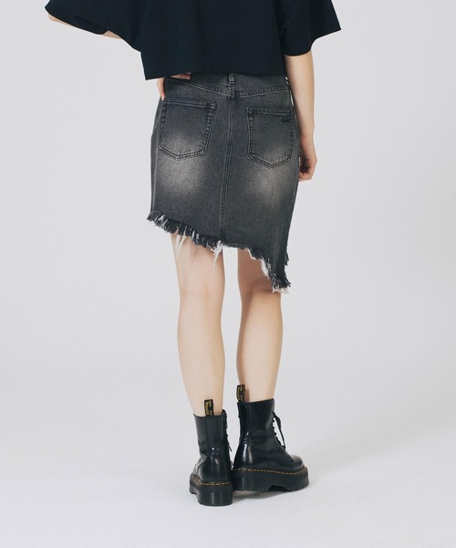 X-girl（エックスガール）の「RIPPED DENIM SKIRT（デニムスカート・レディース・ブラック/ライトインディゴブルー・S/M）」の20枚目の写真