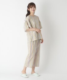 LAURA ASHLEY（ローラアシュレイ）の「【一部店舗限定/楊柳生地/上下セット/着回し】エルシング ストライプ柄 リラックスウェア（ルームウェア/パジャマ）」