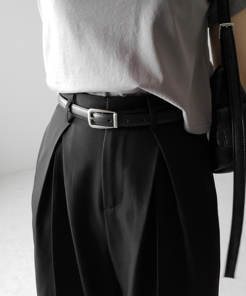 me+em select(ミームセレクト)の「【 メンズ・レディース兼用 】 マットスクエアバッグルフェイクレザーベルト /matte square buckle fake leather belt(ベルト・レディース・アイボリー/ブラック・FREE)」の9枚目の写真