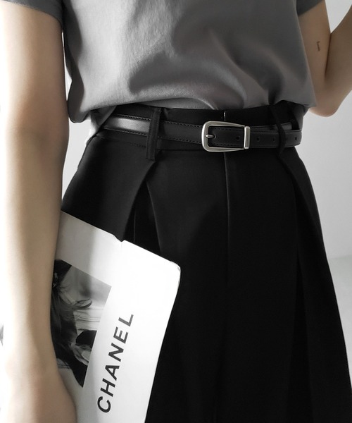 me+em select(ミームセレクト)の「【 メンズ・レディース兼用 】 マットスクエアバッグルフェイクレザーベルト /matte square buckle fake leather belt(ベルト・レディース・アイボリー/ブラック・FREE)」の10枚目の写真