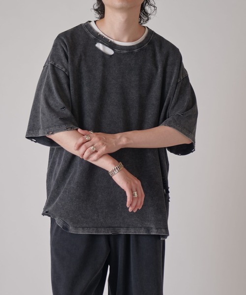 Lui's（ルイス）の「スノーウォッシュダメージ半袖カットソー（Tシャツ/カットソー・メンズ・グレー/ブラック/ライトグレー・S/M）」の2枚目の写真