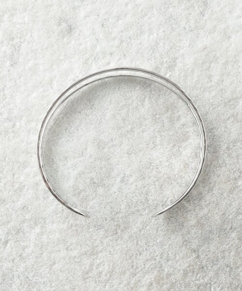 SHOO・LA・RUE（シューラルー）の「◆たたきメタルバングル（ブレスレット・レディース・ゴールド/シルバー・00）」の6枚目の写真
