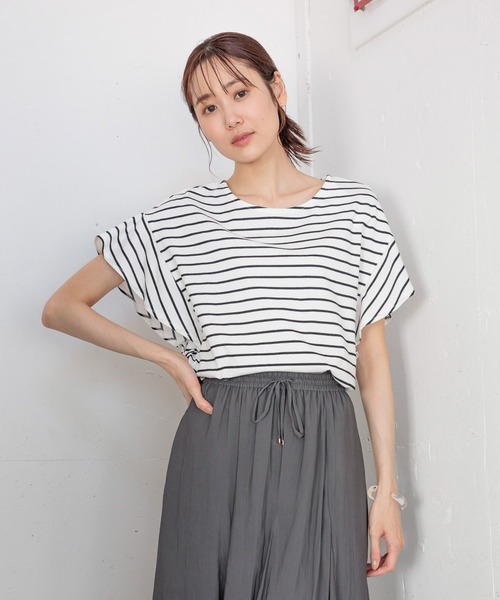 GLOBAL WORK(グローバルワーク)の「快適袖フリル2WAYプルオーバー/987171(Tシャツ/カットソー・レディース・ライトグレー/ブラック/ブラック×ホワイト/ホワイト×ブラック/グレイッシュブルー・LARGE/MEDIUM)」の12枚目の写真