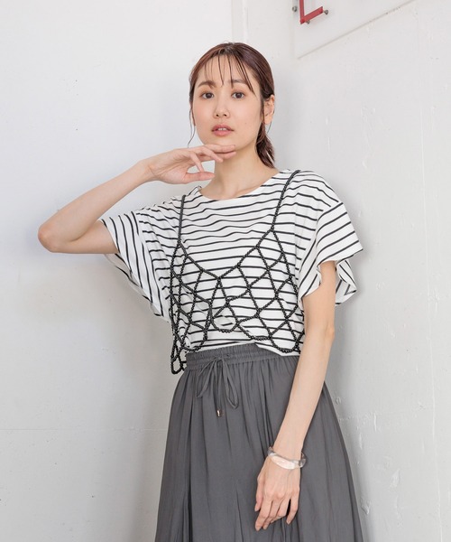 GLOBAL WORK(グローバルワーク)の「快適袖フリル2WAYプルオーバー/987171(Tシャツ/カットソー・レディース・ライトグレー/ブラック/ブラック×ホワイト/ホワイト×ブラック/グレイッシュブルー・LARGE/MEDIUM)」の11枚目の写真