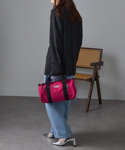 OUTDOOR PRODUCTS（アウトドアプロダクツ）の「【OUTDOOR PRODUCTS】ロールボストンバッグ 231LRG MEDEIUM（ショルダーバッグ・レディース・ブラック/ネイビー/ベージュ/グレー/スカイブルー/オレンジ/グリーン/バーガンディー/ピンク/レッド/ライム/パープル・FREE）」の20枚目の写真