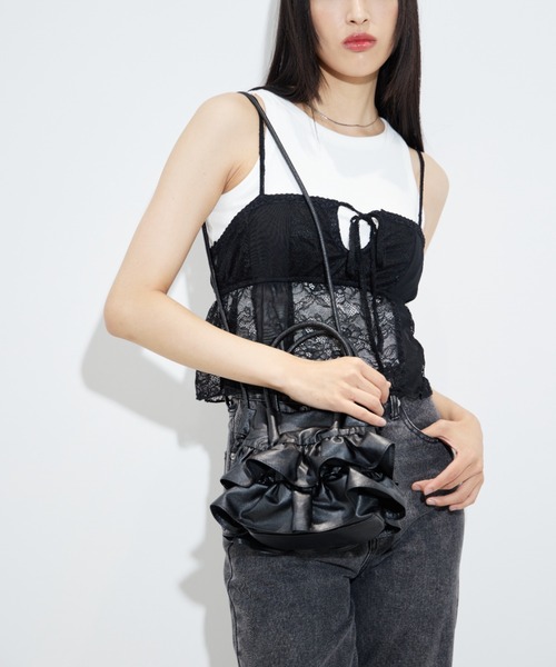 paravion(パラビオン)の「フリルショルダーBAG(ショルダーバッグ・レディース・アイボリー/ブラック/シルバー・FREE)」の15枚目の写真