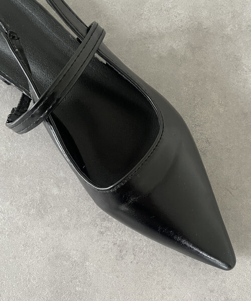 Thevon（ゼボン）の「ストラップミュール（パンプス・レディース・シルバー/ブラック・M/L）」の7枚目の写真