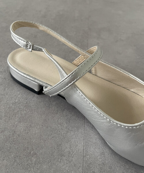 Thevon（ゼボン）の「ストラップミュール（パンプス・レディース・シルバー/ブラック・M/L）」の15枚目の写真