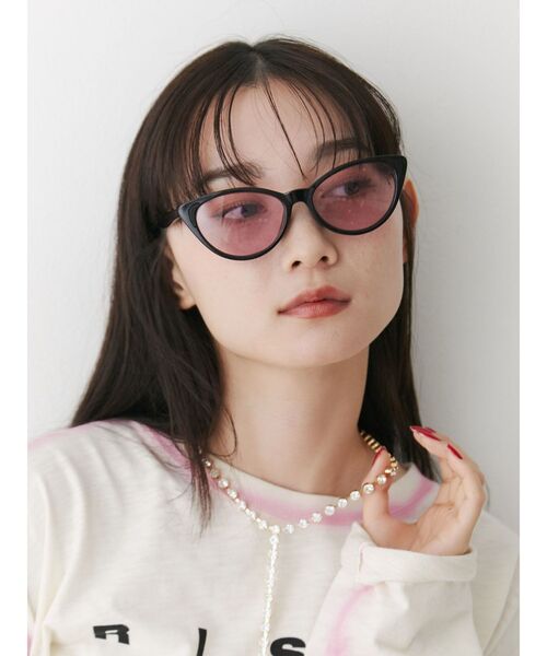 jouetie（ジュエティ）の「キャットアイカラーレンズサングラス（サングラス・レディース・ブルー/ピンク・FREE）」の9枚目の写真