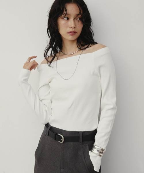 coreaSLY/ベティコラボオフショル カップ付きオフショルリブトップス/カットソー（Tシャツ