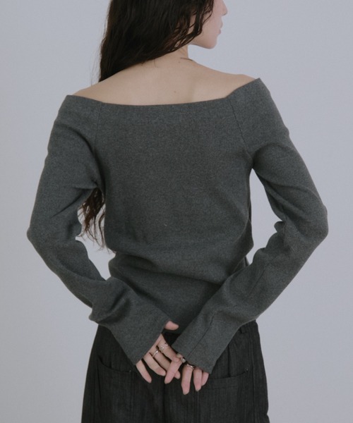 Aunt Marie's(アントマリーズ)の「カップ付きオフショルリブトップス/カットソー(Tシャツ/カットソー・レディース・チャコールグレー/グレー/ブラック/ブラウン/ホワイト・FREE)」の14枚目の写真