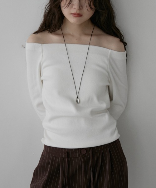 Aunt Marie's(アントマリーズ)の「カップ付きオフショルリブトップス/カットソー(Tシャツ/カットソー・レディース・チャコールグレー/グレー/ブラック/ブラウン/ホワイト・FREE)」の21枚目の写真