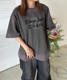 スプレー風プリントラインストーンTEE