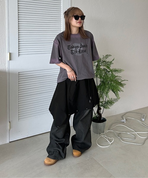 sedacle(セダクル)の「スプレー風プリントラインストーンTEE(Tシャツ/カットソー・メンズ・アイボリー/ブラウン/ブラック・SMALL/MEDIUM/LARGE)」の11枚目の写真