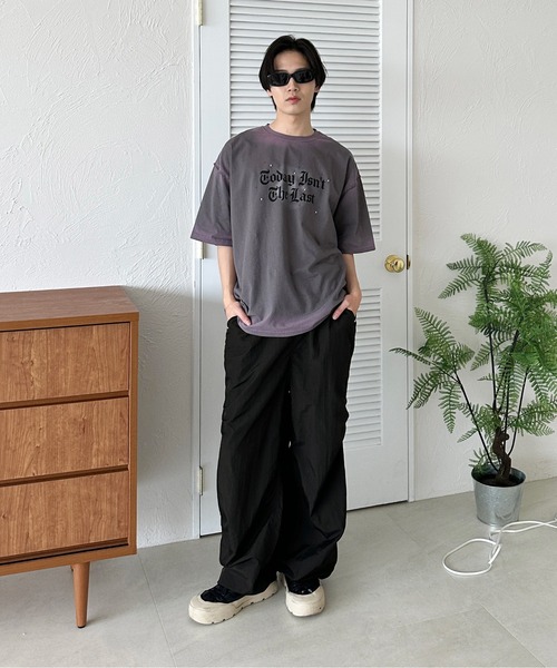 sedacle(セダクル)の「スプレー風プリントラインストーンTEE(Tシャツ/カットソー・メンズ・アイボリー/ブラウン/ブラック・SMALL/MEDIUM/LARGE)」の15枚目の写真