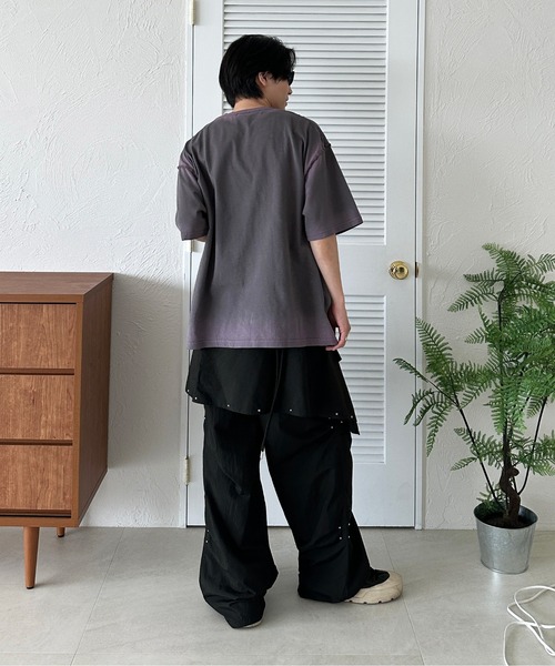 sedacle(セダクル)の「スプレー風プリントラインストーンTEE(Tシャツ/カットソー・メンズ・アイボリー/ブラウン/ブラック・SMALL/MEDIUM/LARGE)」の18枚目の写真