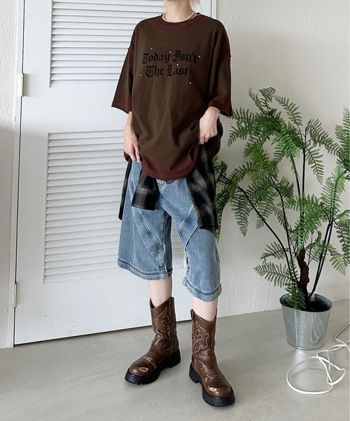 スプレー風プリントラインストーンTEE（Tシャツ/カットソー