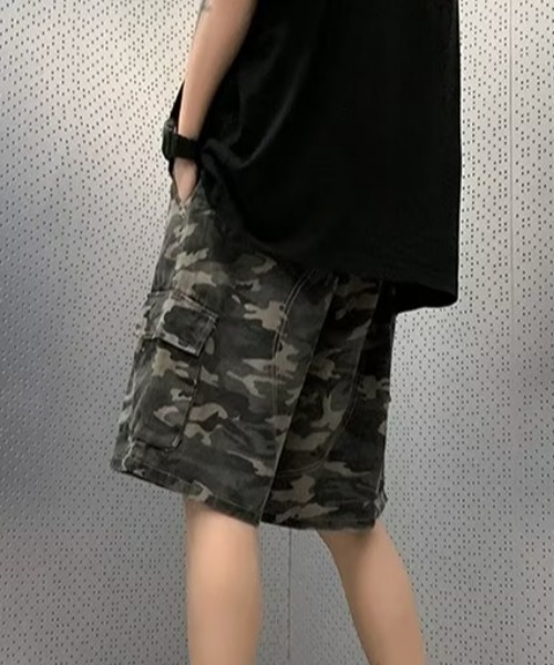 MGV（エムジーヴィー）の「迷彩カーゴハーフパンツ（カーゴパンツ・メンズ・グリーン・X-LARGE/LARGE/MEDIUM）」の2枚目の写真