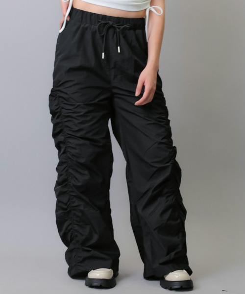 SPINNS(スピンズ)の「【5色展開】ナイロンギャザーパンツ(その他パンツ・レディース・ピンク/ホワイト/ブラック/サックスブルー/グレー/バーガンディー・ONESIZE)」の12枚目の写真