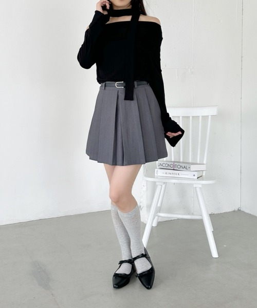 【SCULPTOR】ドレープオフショルダートップス生 ドレープオフショルダーカットソー（Tシャツ/カットソー）｜Olu