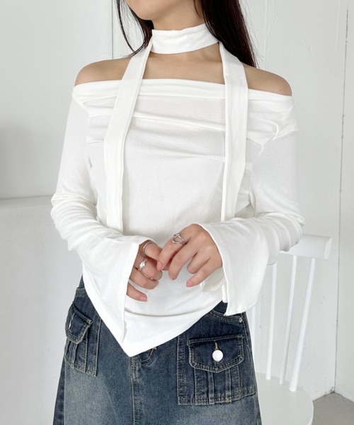 CLEA(クレア)の「チョーカー付きドレープオフショルダートップス(Tシャツ/カットソー・レディース・ホワイト/ブラック・FREE)」の11枚目の写真