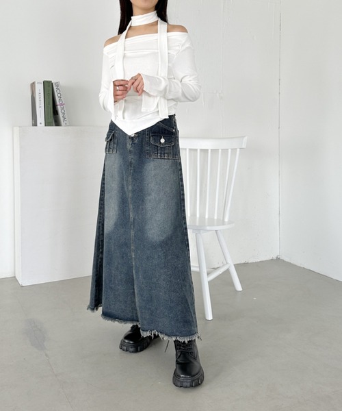 CLEA(クレア)の「チョーカー付きドレープオフショルダートップス(Tシャツ/カットソー・レディース・ホワイト/ブラック・FREE)」の13枚目の写真