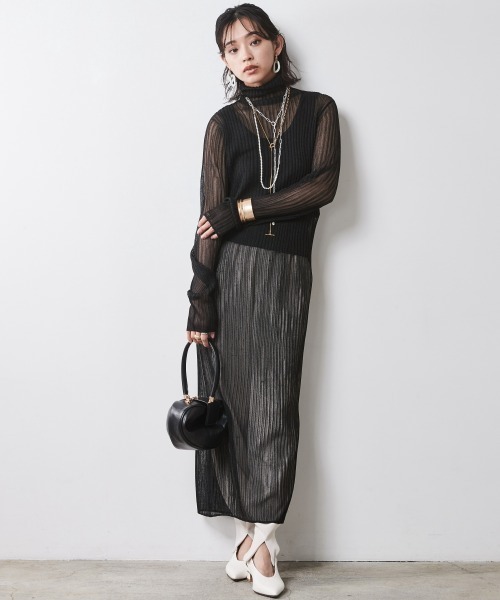 CHIC STYLE(シックスタイル)の「ニットロングワンピース <大きいサイズ有>シックスタイル (ワンピース・レディース・ブラウン/ブラック・M/L/LL/3L/4L/5L)」の1枚目の写真