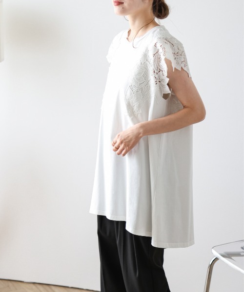 La-gemme（ラジェム）の「ショルダーレース Aライントップス（Tシャツ/カットソー・レディース・ホワイト/ブラック・フリー）」の15枚目の写真