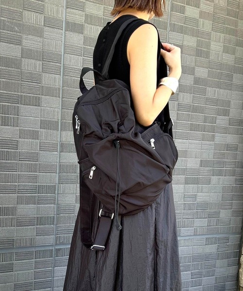 Q(キュー)の「ドロストリュック(バックパック/リュック・レディース・パープル/アイボリー/ブラック・ONE SIZE)」の17枚目の写真