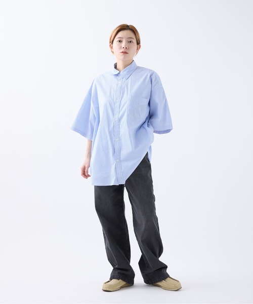 meltum(メルタム)の「LOOSE STRIPE SHIRT S/S(シャツ/ブラウス・メンズ・ブルー/ベージュ/ネイビー・MEDIUM/LARGE)」の4枚目の写真