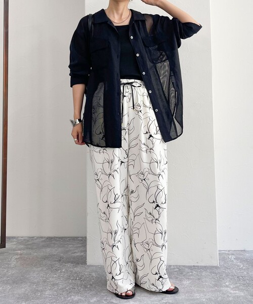 fredy emue（フレディエミュ）の「ラインアートイージーパンツ（その他パンツ・レディース・ホワイト系その他/ブラック系その他・36/38）」の7枚目の写真