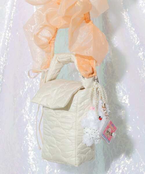 SMELLY（スメリー）の「my Choeae quilt bag（ハンドバッグ・レディース・シルバー/ブラック/アイボリー/ライトグレー・-）」の11枚目の写真