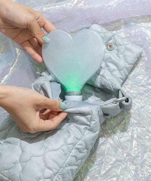 SMELLY（スメリー）の「my Choeae quilt bag（ハンドバッグ・レディース・シルバー/ブラック/アイボリー/ライトグレー・-）」の16枚目の写真