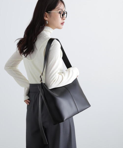 N.（N. Natural Beauty Basic）（エヌエヌナチュラルビューティーベーシック）の「◆Ａ４トートバッグ（トートバッグ・レディース・ベージュ/ブラック・ﾌﾘ-）」の6枚目の写真