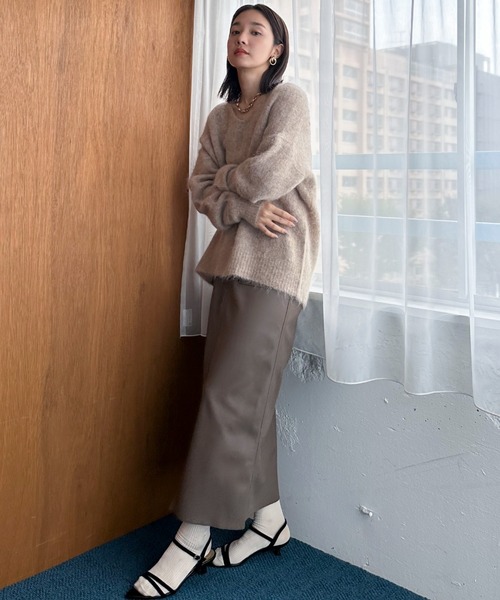 Doux archives（ドゥアルシーヴ）の「アルパカウールＶネックニット（ニット/セーター・レディース・ピンク/ベージュ/グレー/アイボリー・38）」の7枚目の写真