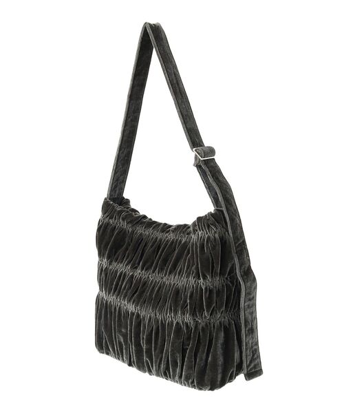 Green Parks(グリーンパークス)の「andmikka シャーリングベロアトートバッグ(トートバッグ・レディース・ブラック/カーキ・FREE)」の4枚目の写真