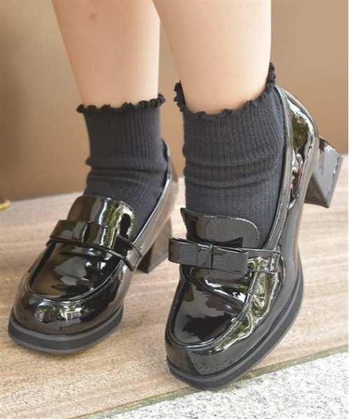 axes femme（アクシーズファム）の「リボン付ヒールローファー（ローファー・レディース・ブラック/キナリ・MEDIUM/LARGE）」の2枚目の写真