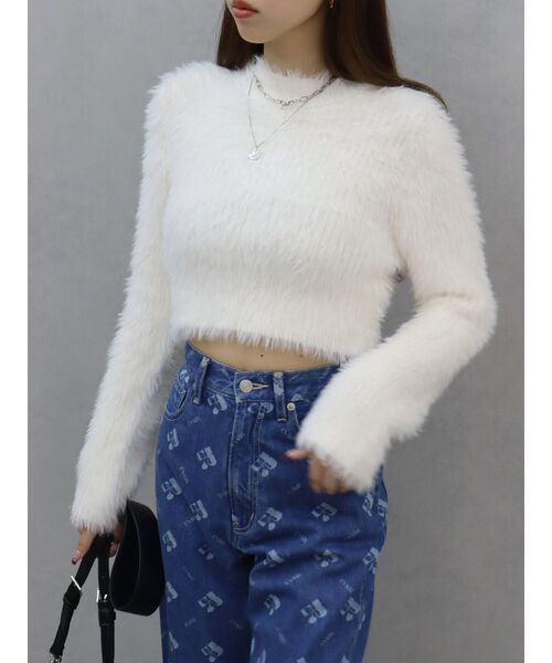 EVRIS(エヴリス)の「【クロップド丈】フェザーヤーンコンパクトニットトップス(ニット/セーター・レディース・ホワイト/ピンク/ブラック/グレー・FREE)」の2枚目の写真