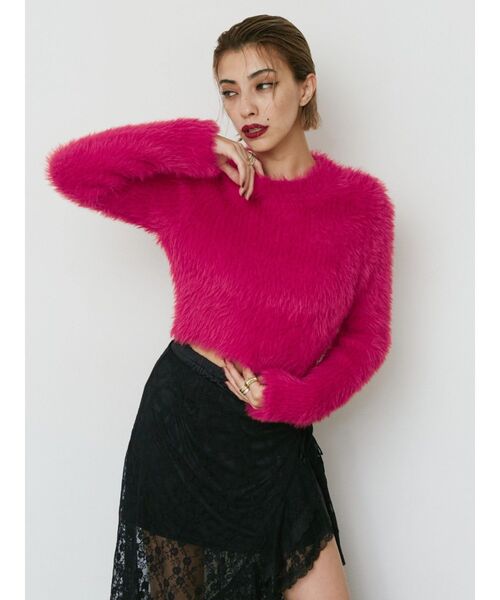 EVRIS(エヴリス)の「【クロップド丈】フェザーヤーンコンパクトニットトップス(ニット/セーター・レディース・ホワイト/ピンク/ブラック/グレー・FREE)」の16枚目の写真