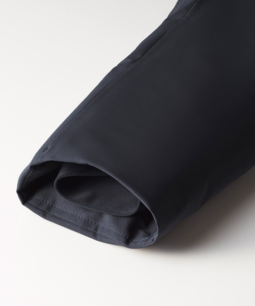 DESCENTE（デサント）の「【DESCENTE ALLTERRAIN】 水沢ダウンOVERSIZED JACKET MOUNTAINEER DAMYGK32U（ダウンジャケット/コート・レディース・ブラック・SMALL/MEDIUM）」の16枚目の写真