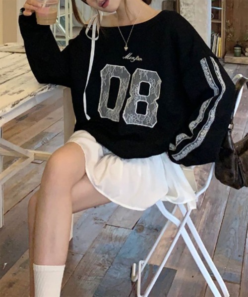 by muni:r（バイ ムニール）の「ラブリーリボンレースアンバランススウェット（スウェット・レディース・ブラック/ホワイト・FREE）」の11枚目の写真