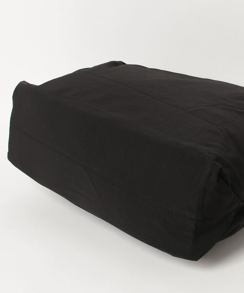 Libra Cue（リブラ キュー）の「【A4収納可能】ライトウェイトショルダーバッグ（ショルダーバッグ・レディース・ブラック/ベージュ/アイボリー・FREE）」の7枚目の写真