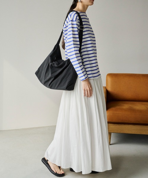 Libra Cue（リブラ キュー）の「【A4収納可能】ライトウェイトショルダーバッグ（ショルダーバッグ・レディース・ブラック/ベージュ/アイボリー・FREE）」の21枚目の写真