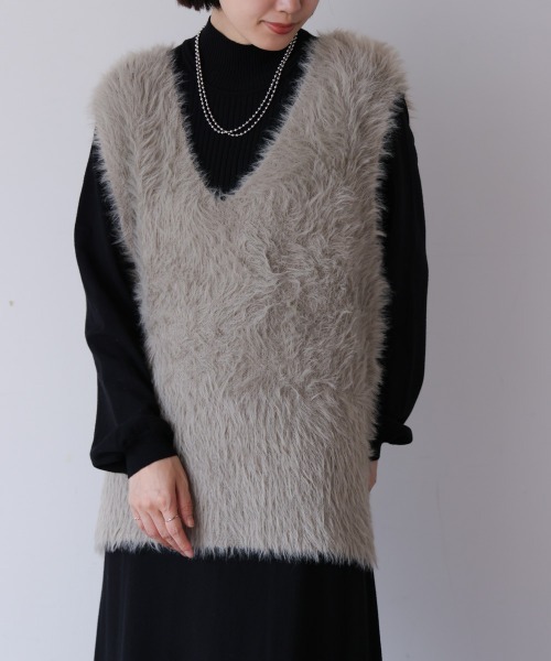 Bou Jeloud(ブージュルード)の「ソウバリシャギーニットベスト(ベスト・レディース・オフホワイト/グレー/ブラック/グレイッシュベージュ・FREE)」の4枚目の写真