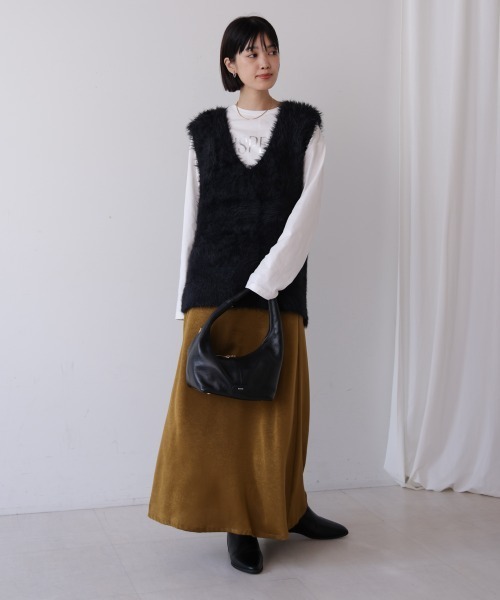 Bou Jeloud(ブージュルード)の「ソウバリシャギーニットベスト(ベスト・レディース・オフホワイト/グレー/ブラック/グレイッシュベージュ・FREE)」の22枚目の写真