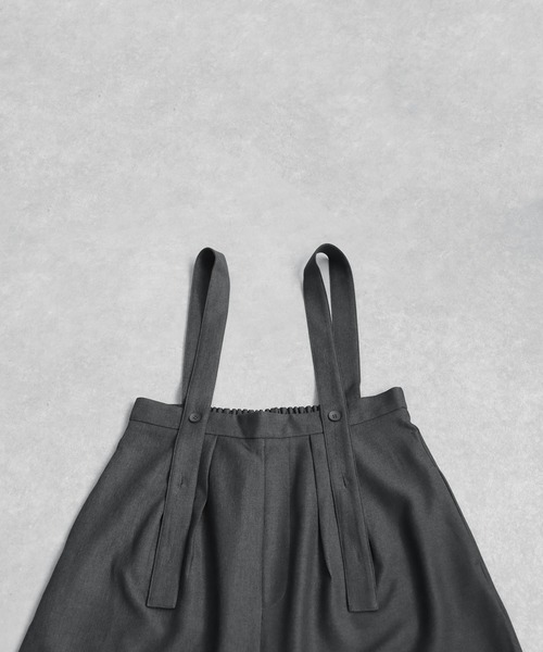 antiqua(アンティカ)の「タックサロペット(サロペット/オーバーオール・レディース・グレー/ブラック・ONESIZE)」の18枚目の写真