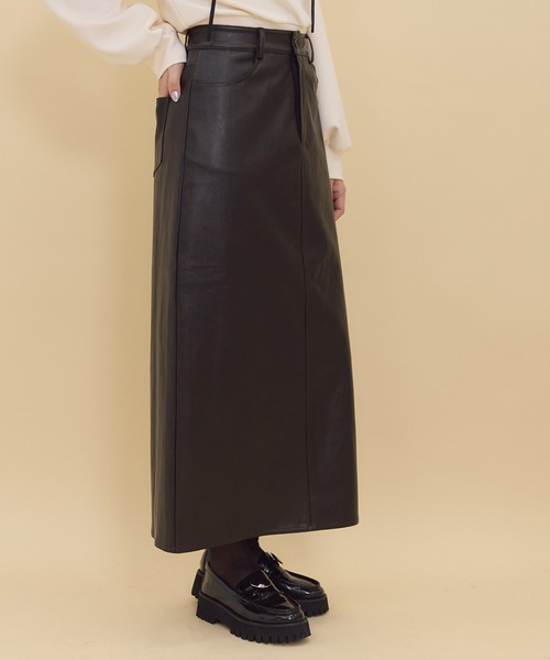 REDYAZEL(レディアゼル)の「レザーロングスカート(スカート・レディース・ダークブラウン/ライトグレー/ブラック・SMALL/MEDIUM)」の19枚目の写真