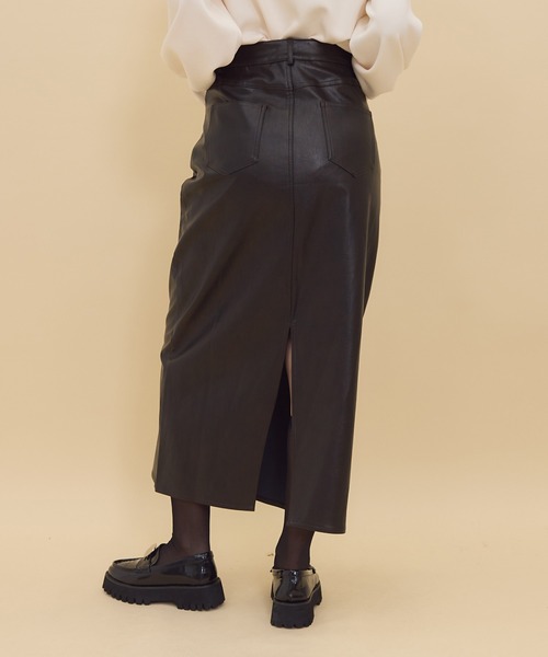 REDYAZEL(レディアゼル)の「レザーロングスカート(スカート・レディース・ダークブラウン/ライトグレー/ブラック・SMALL/MEDIUM)」の18枚目の写真