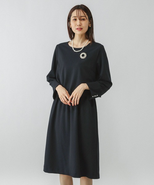 GLOBAL WORK（グローバルワーク）の「スゴラクストレッチドッキングワンピース/133627（ワンピース・レディース・ブラック/グレイッシュベージュ/ネイビー・MEDIUM/LARGE）」の16枚目の写真